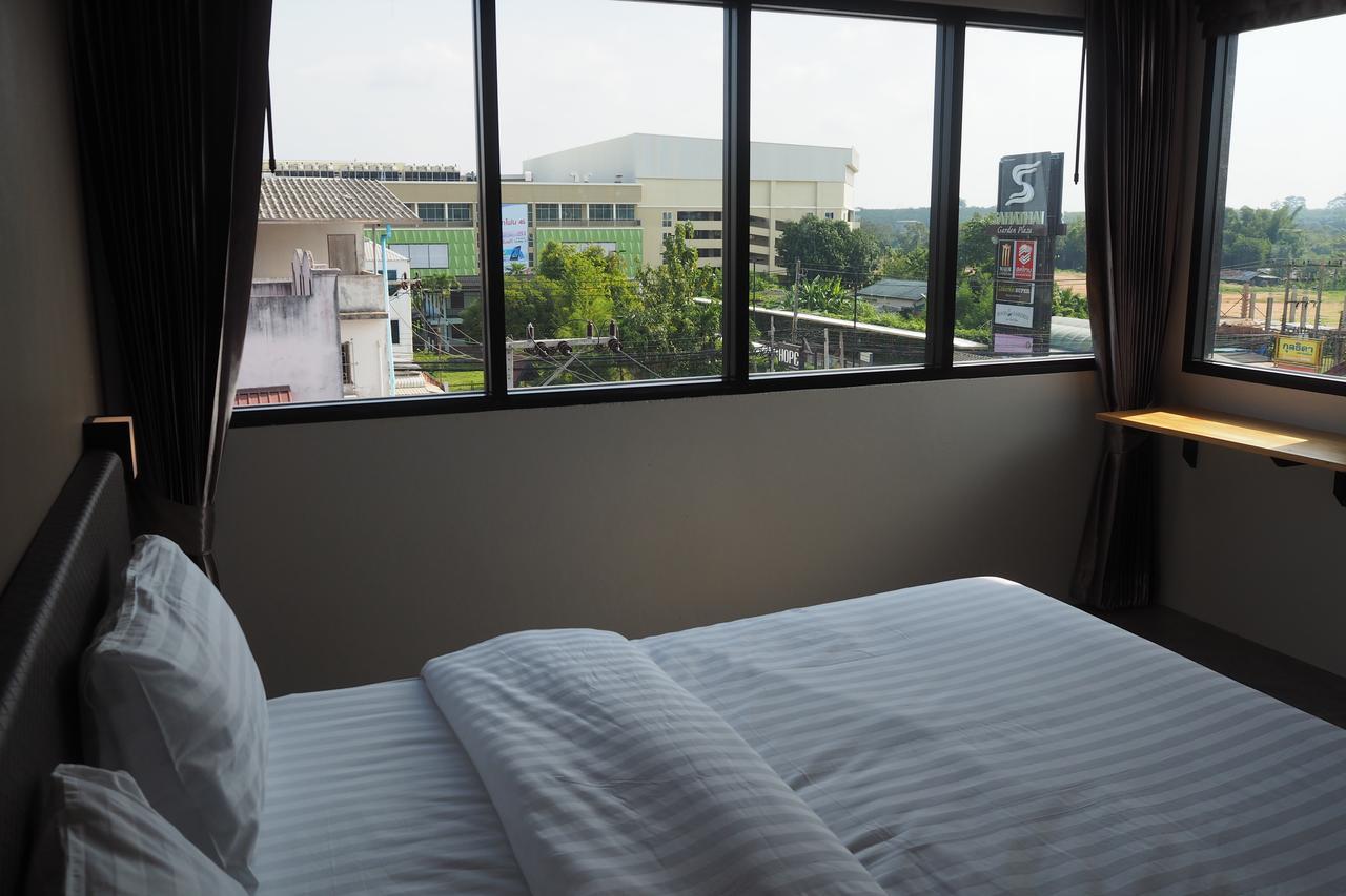 Apartamento A3 Living Surat Thani Exterior foto